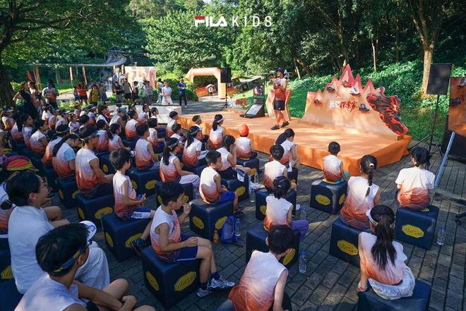 越野跑大神”食毒菌身亡 犀牛说幺妹峰北壁国人首度登顶； “(图4)