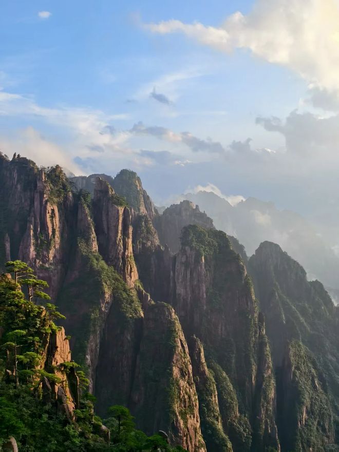 略黄山游玩4日路线攻略推荐！黄山报团旅行四天三晚行程攻(图5)